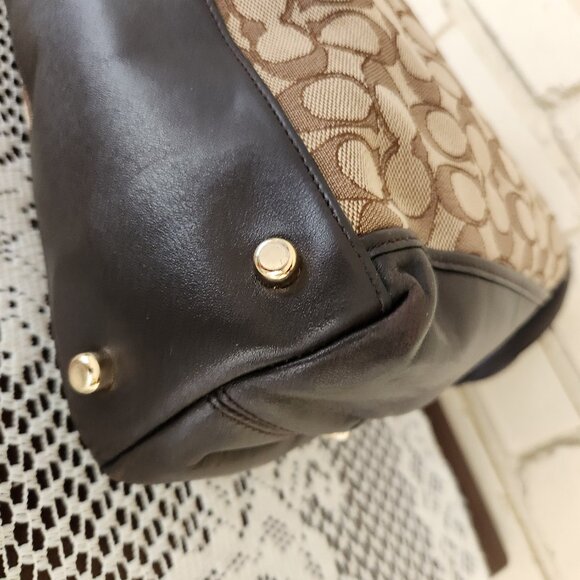 Euc Coach Edie Signature Jacquard Tan & Brown Shoulder Bag - Picture 10 of 14